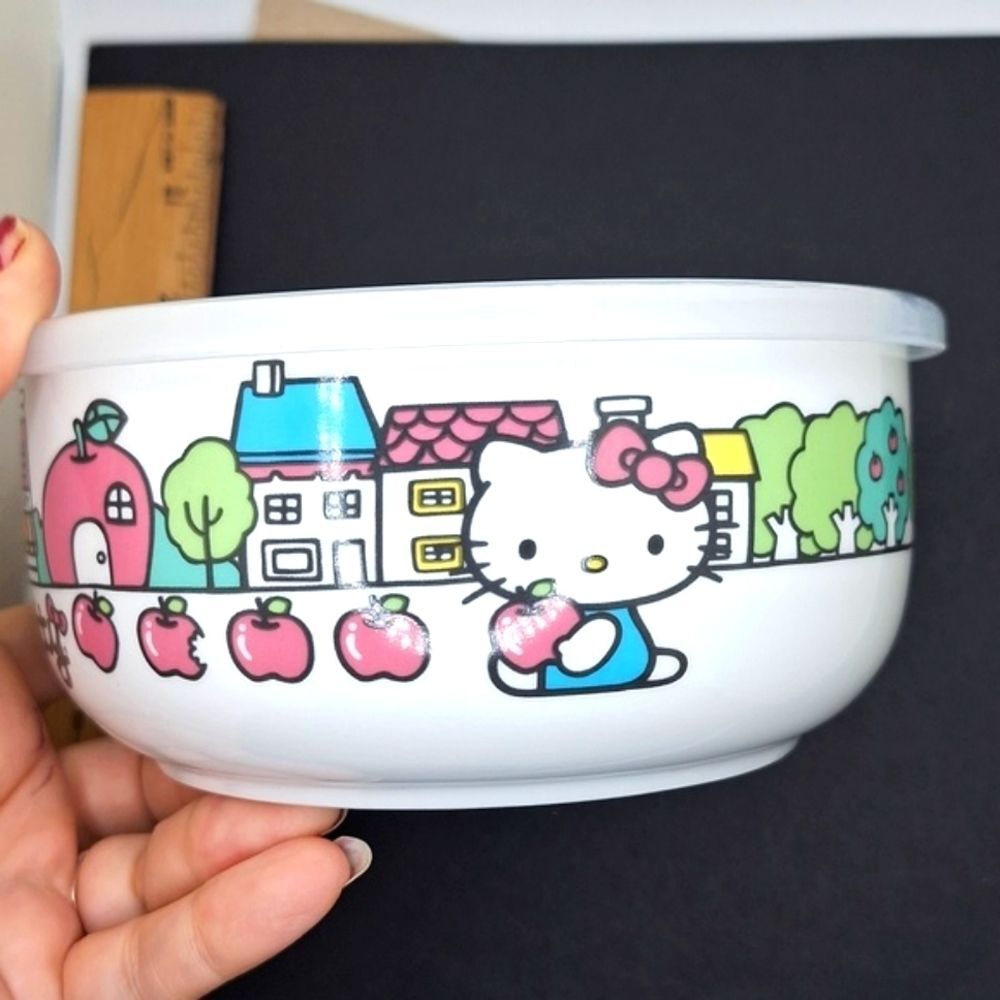 Hello Kitty ceramic storage bowl sealed lid air vent apple design